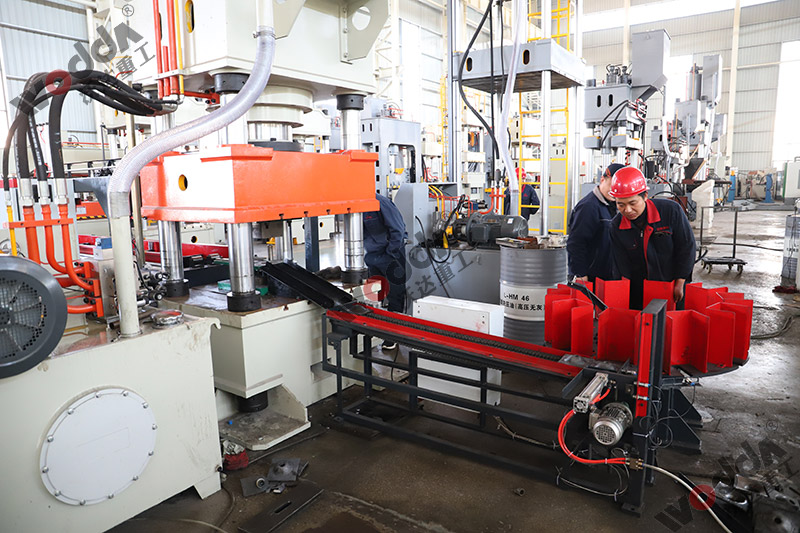 400噸錨桿托盤液壓機(jī) 400噸錨桿托盤液壓機(jī)