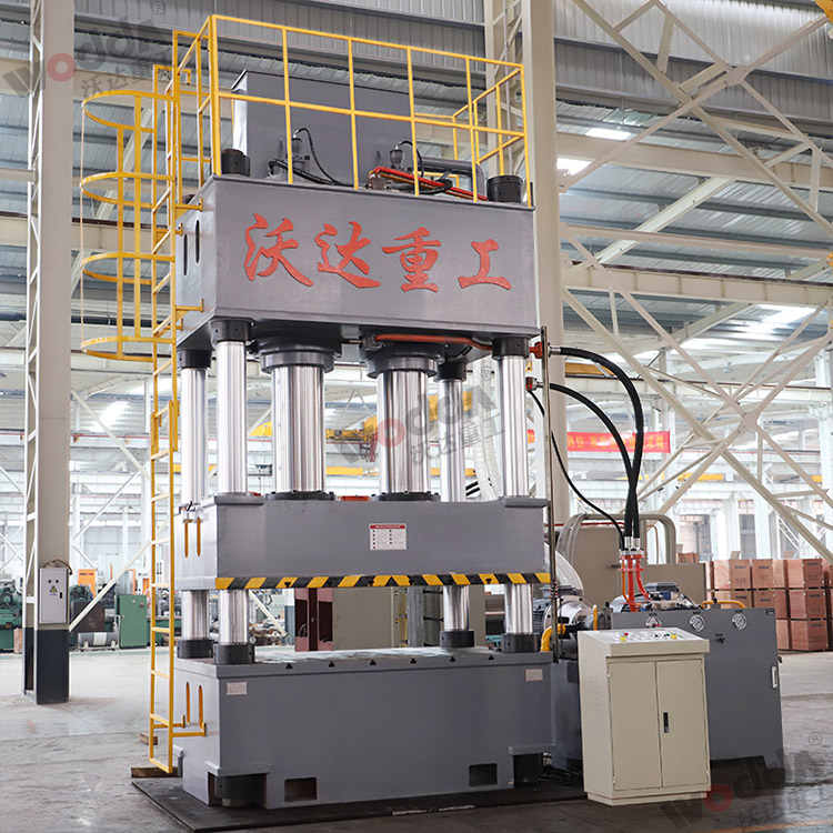 800噸液壓機(jī) 800噸液壓機(jī)