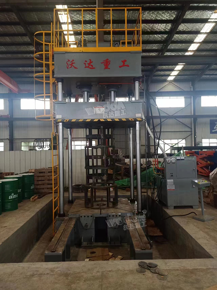 200噸電機定子轉(zhuǎn)子軸承壓裝液壓機客戶現(xiàn)場 200噸電機定子轉(zhuǎn)子軸承壓裝液壓機客戶現(xiàn)場