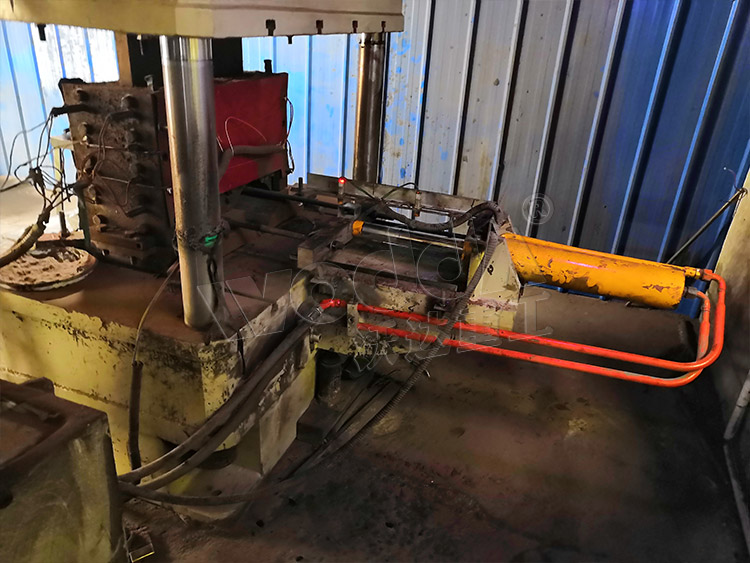 剎車片鋼背成型液壓機(jī)模具 剎車片鋼背成型液壓機(jī)模具