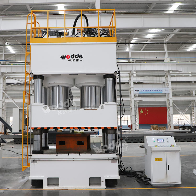 四柱液壓機(jī) 四柱液壓機(jī)